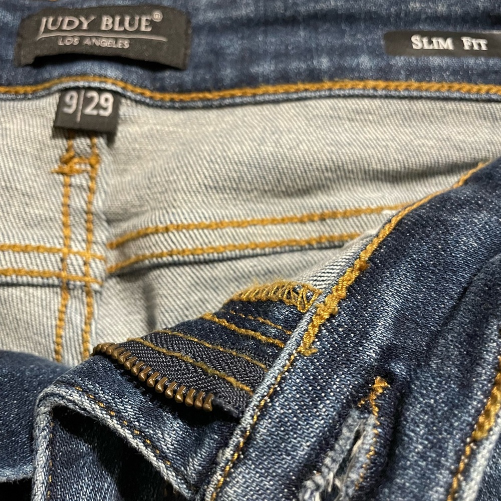 Judy Blue, Slim Fit, Mid-Rise, Size 9/29, Worn Once, Great Condition